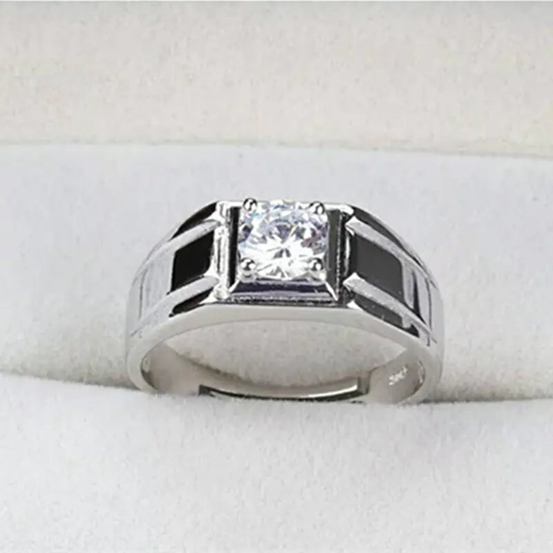 S925 Silver Men's Ring with Simple Design and Simulated Diamond