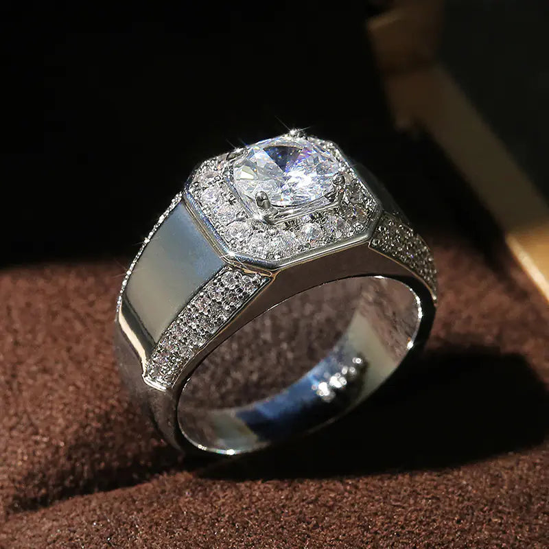 Luxury Men's Ring with 18K White Gold and Zirconia